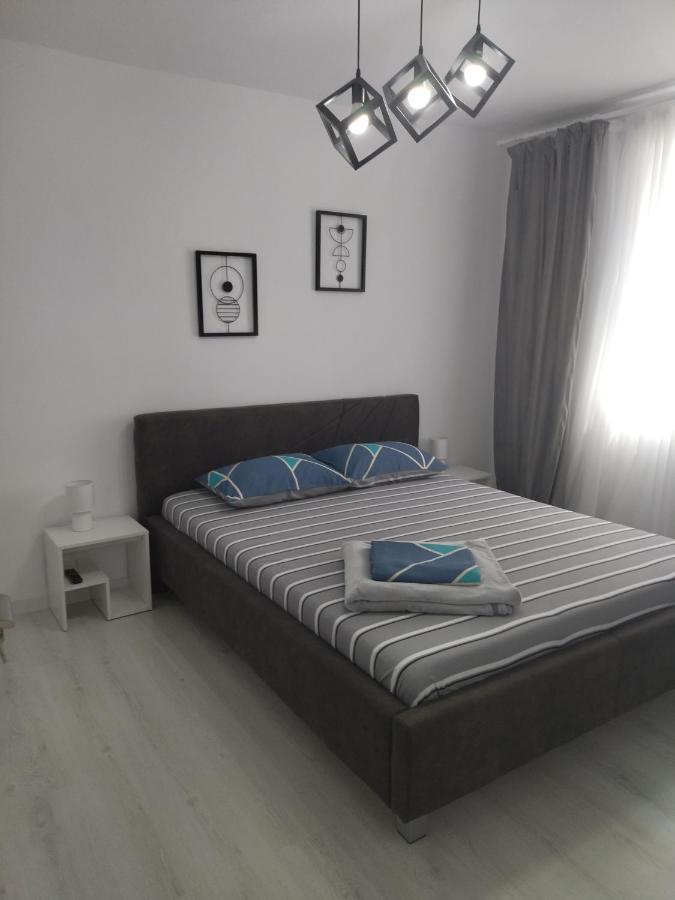 Apartament Max. Confort Tulcea Esterno foto